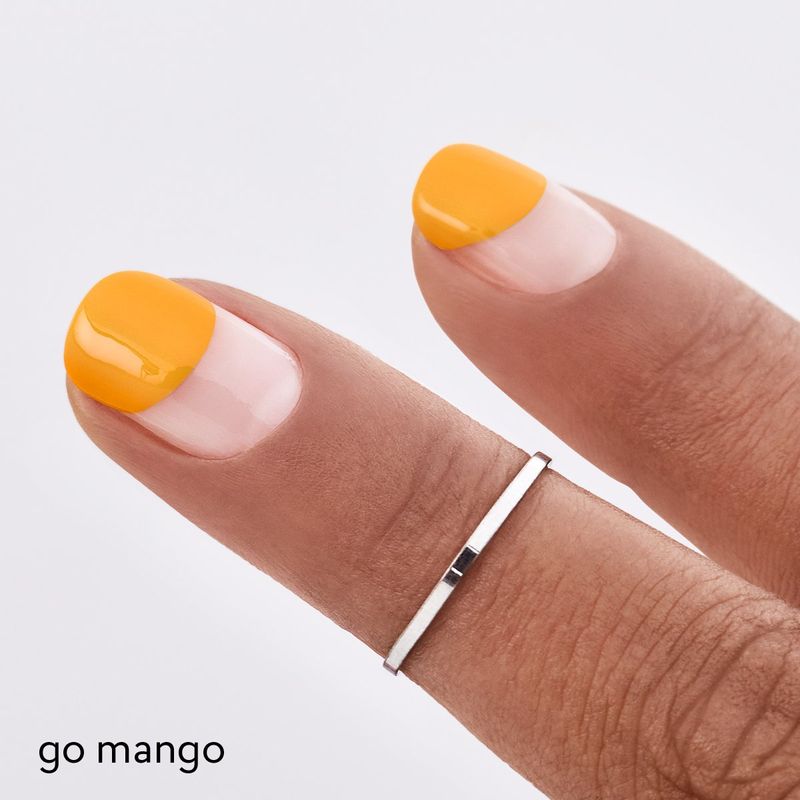 Uñas-con-los-esmaltes-Cyplay-Go-Mango